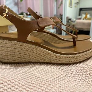 Michael Kors Laney Thong  Espadrille Wedges in Luggage
